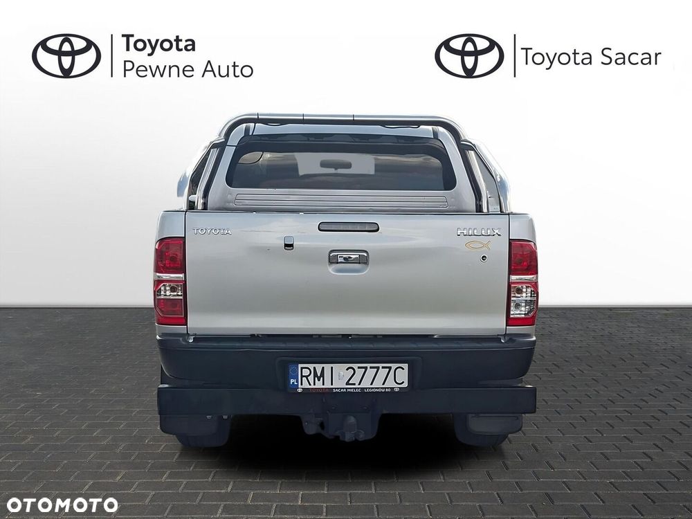 Toyota Hilux 3.0 D-4D SR5 - 4