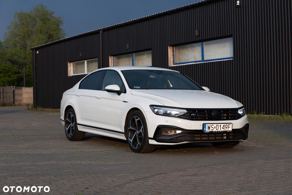 Volkswagen Passat 2.0 TDI Elegance DSG - 1