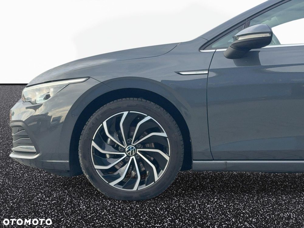 Volkswagen Golf Variant - 10