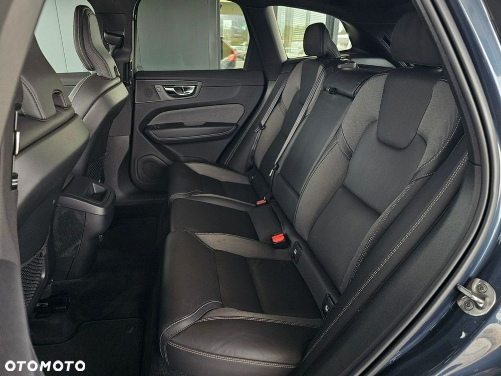 Volvo XC 60 - 25