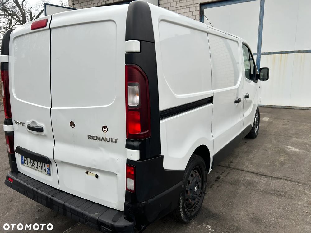 Renault Trafic - 22