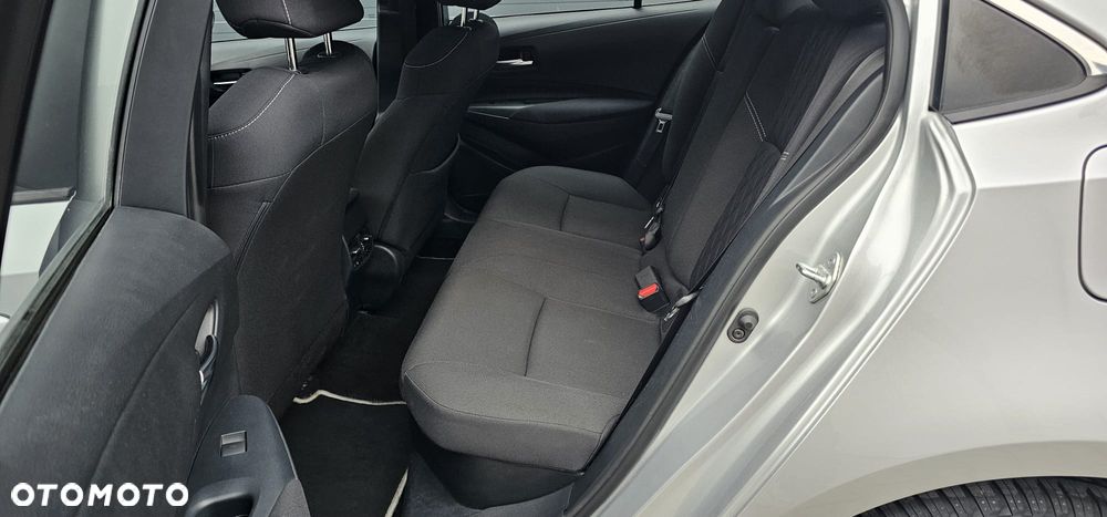 Toyota Corolla 1.8 Hybrid Comfort - 28