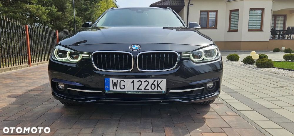 BMW Seria 3 320i - 34