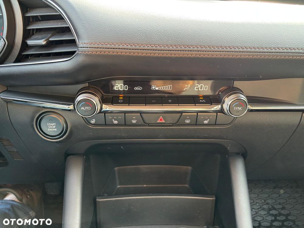 Mazda 3 2.0 mHEV Exclusive Line - 12