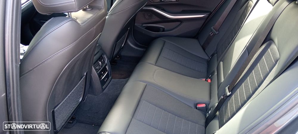 BMW 330 e Pack M Auto - 8