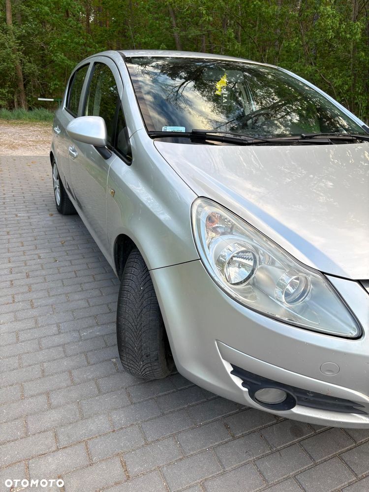 Opel Corsa 1.2 16V Cosmo - 2