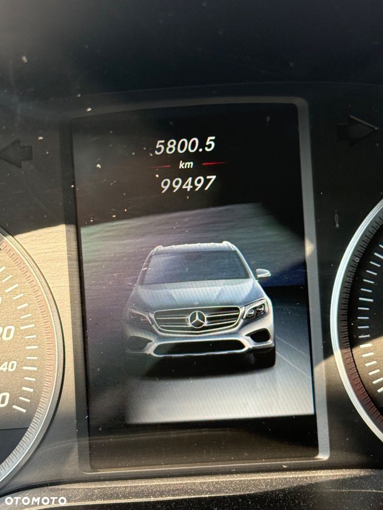 Mercedes-Benz GLC - 12