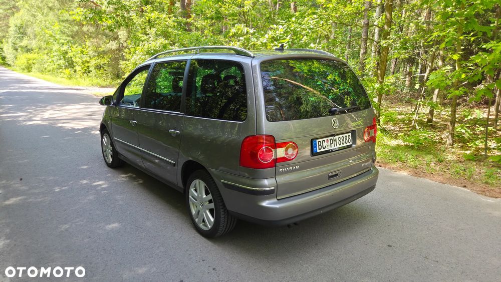 Volkswagen Sharan 2.8 V6 Highline - 5