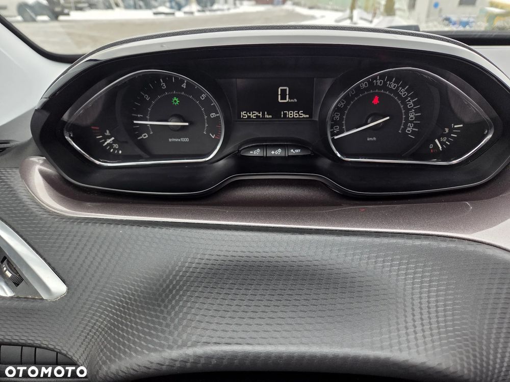 Peugeot 2008 PureTech 82 Access - 9