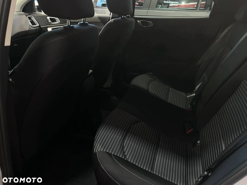 Kia XCeed 1.6 T-GDI M DCT - 11