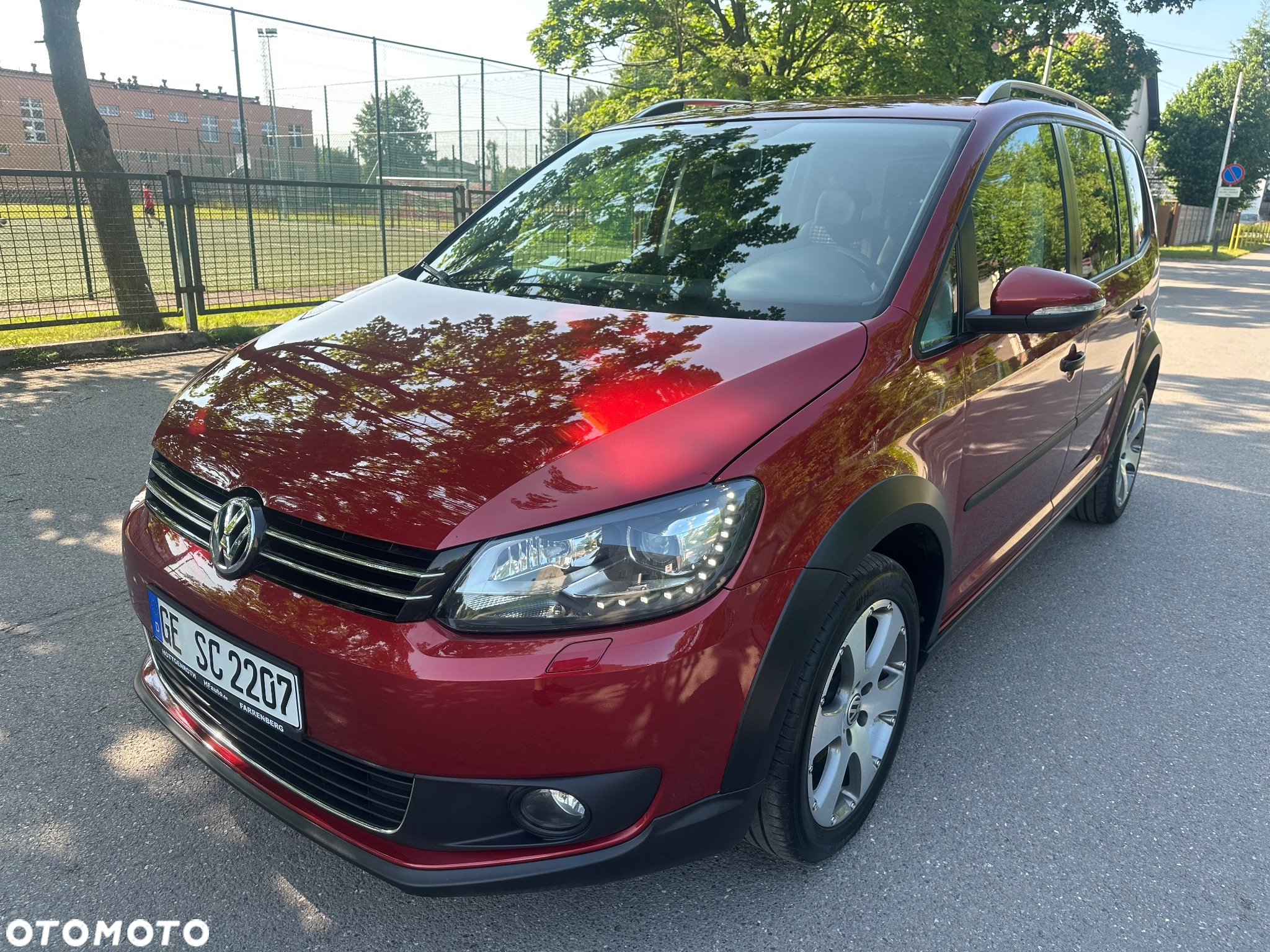 Volkswagen Touran 1.4 TSI Cross - 22