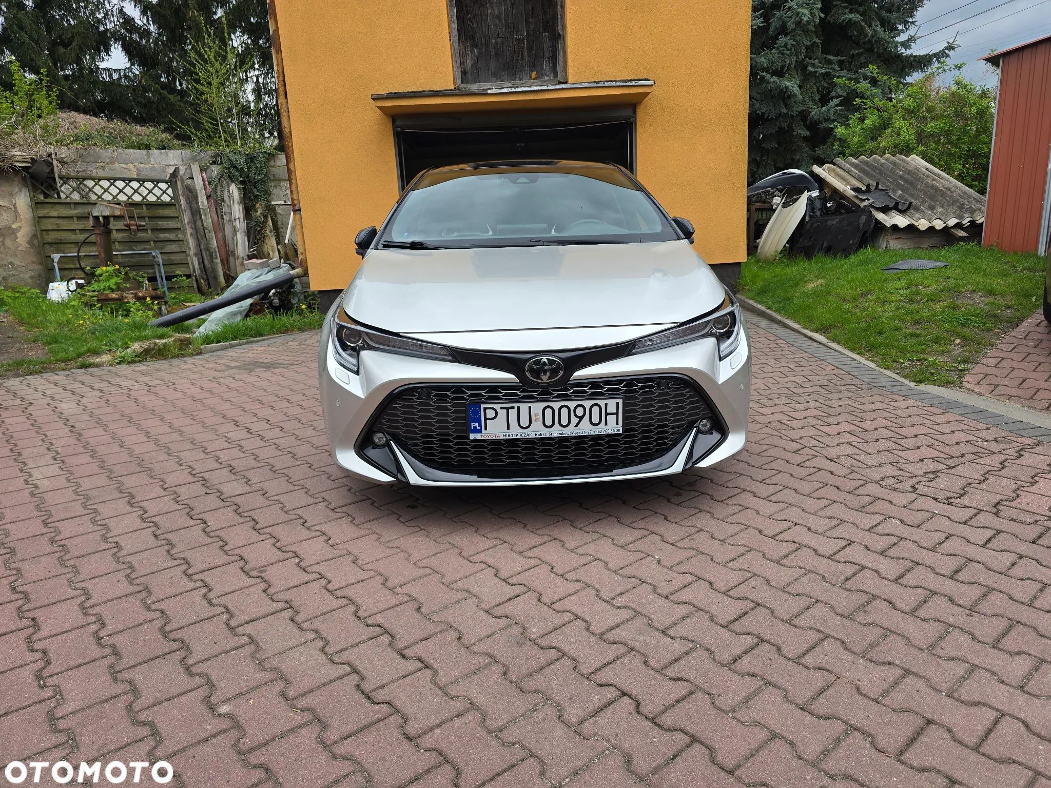 Toyota Corolla - 1