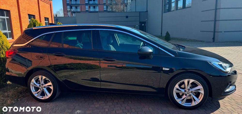 Opel Astra 1.6 CDTI Cosmo - 40