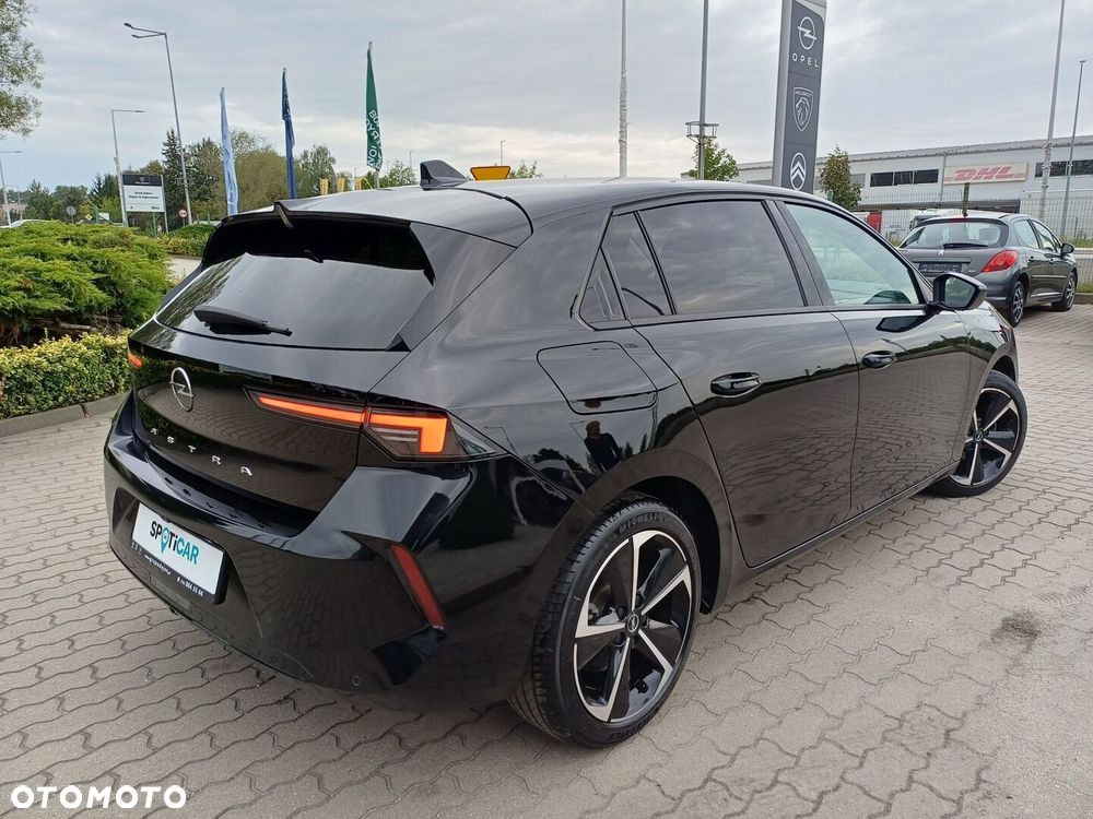 Opel Astra - 4