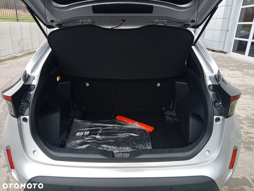 Toyota Yaris Cross - 12