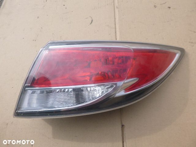 LAMPA PRAWY TYŁ PRAWA TYLNA MAZDA 6 SEDAN WERSJA USA 2010 - 2