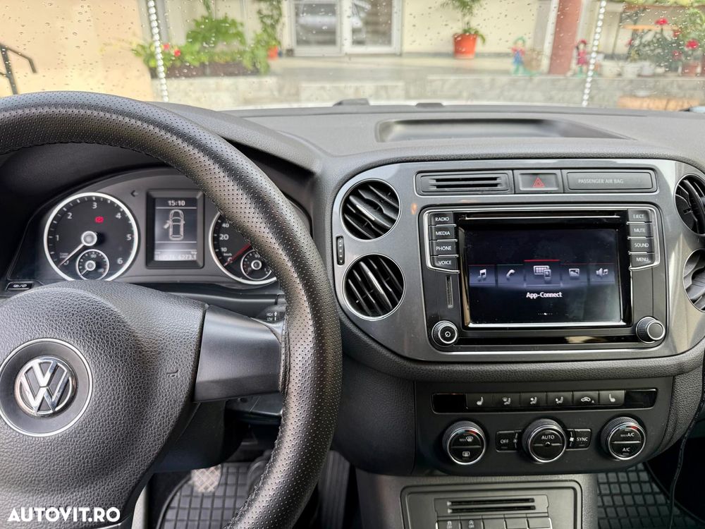 Volkswagen Tiguan - 7