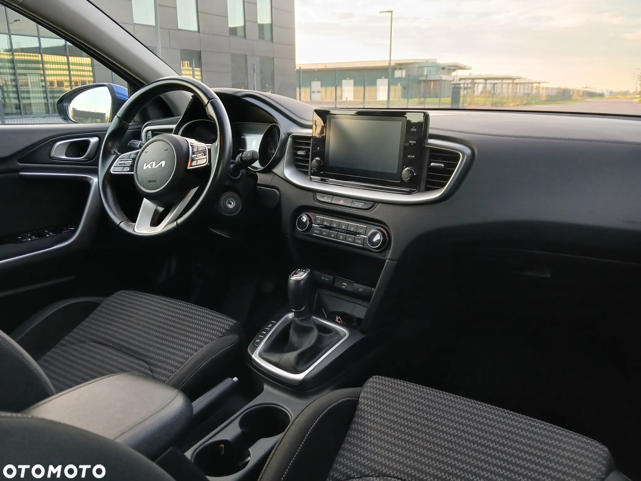 Kia Ceed 1.5 T-GDI M - 13