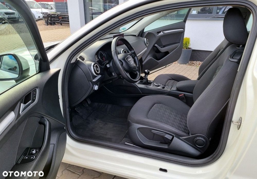 Audi A3 Sportback - 5