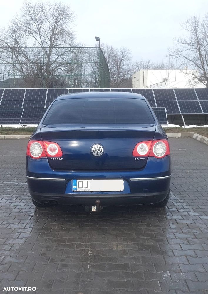 Volkswagen Passat 2.0 TDI Comfortline - 4
