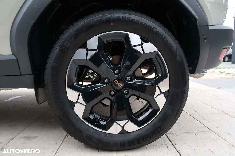 Dacia Duster TCe 130 4X4 MHEV Extreme - 27
