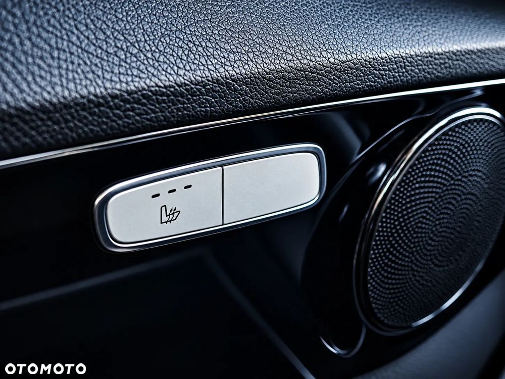 Mercedes-Benz Klasa C 200 9G-TRONIC Edition - 21