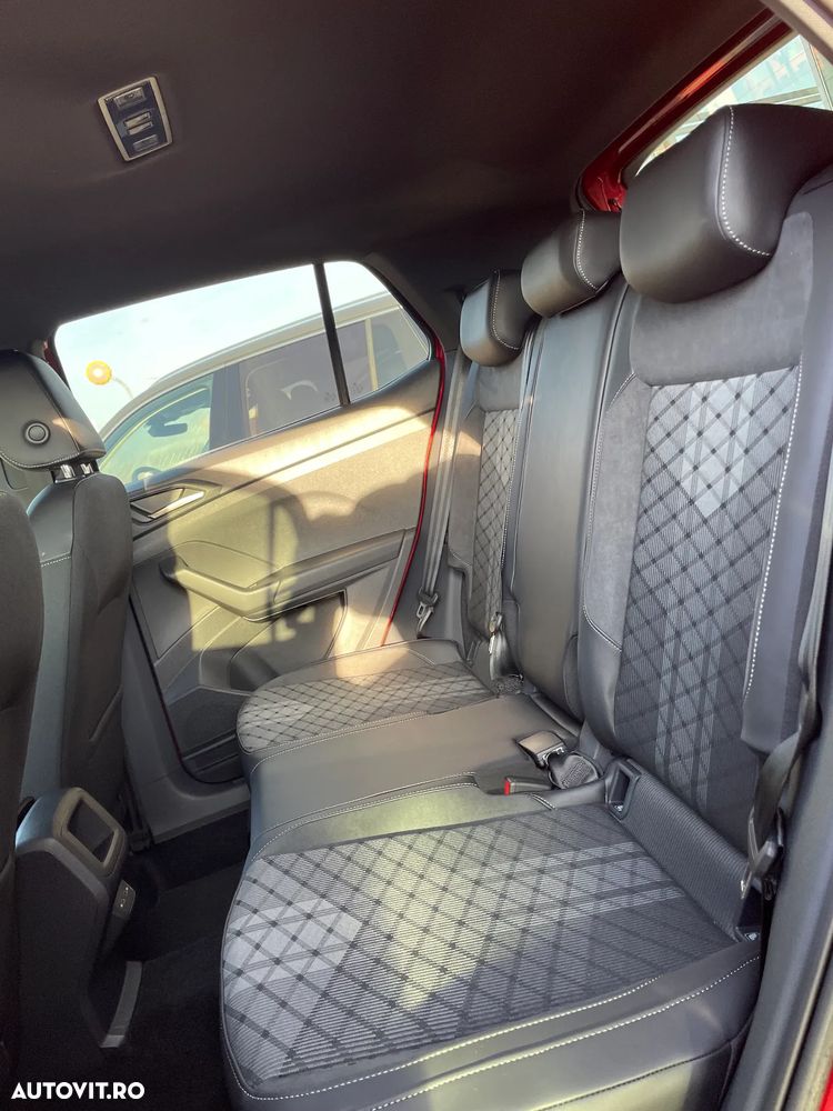 Volkswagen T-Cross 1.5 TSI DSG R-Line - 12