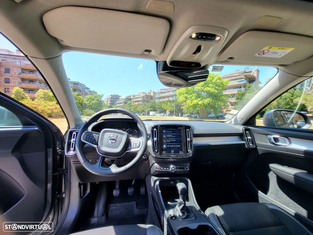 Volvo XC 40 1.5 T3 Tech Edition - 11
