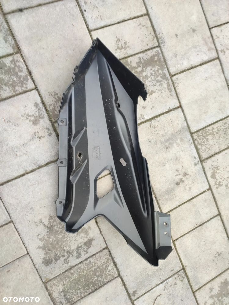 Owiewka, osłona prawa, bok, boczek prawy Yamaha R125 08-14 - 12