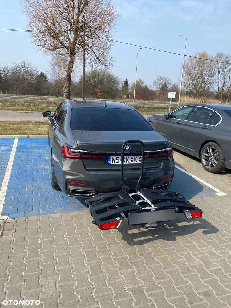 BMW Seria 7 - 8