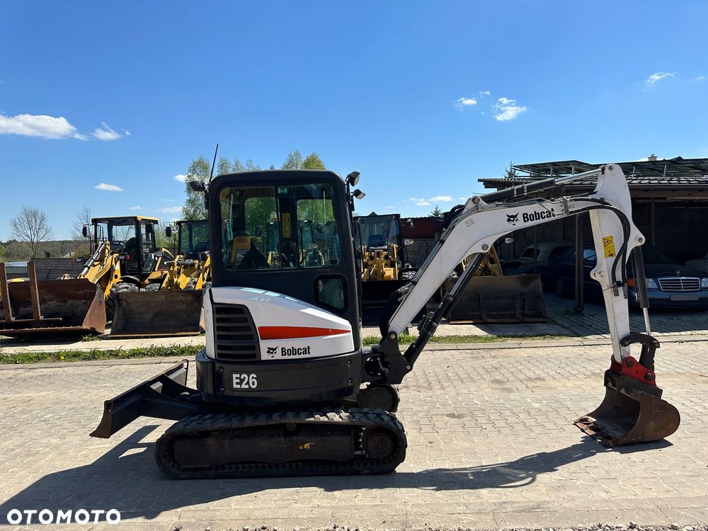 Bobcat E26 - 6