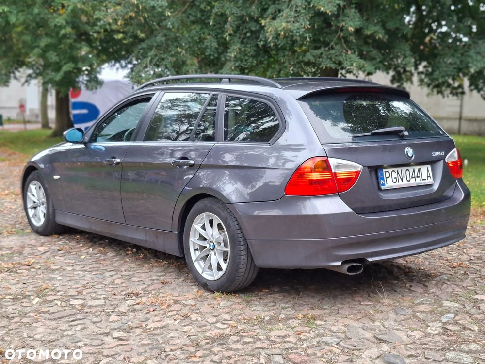 BMW Seria 3 318d DPF - 7