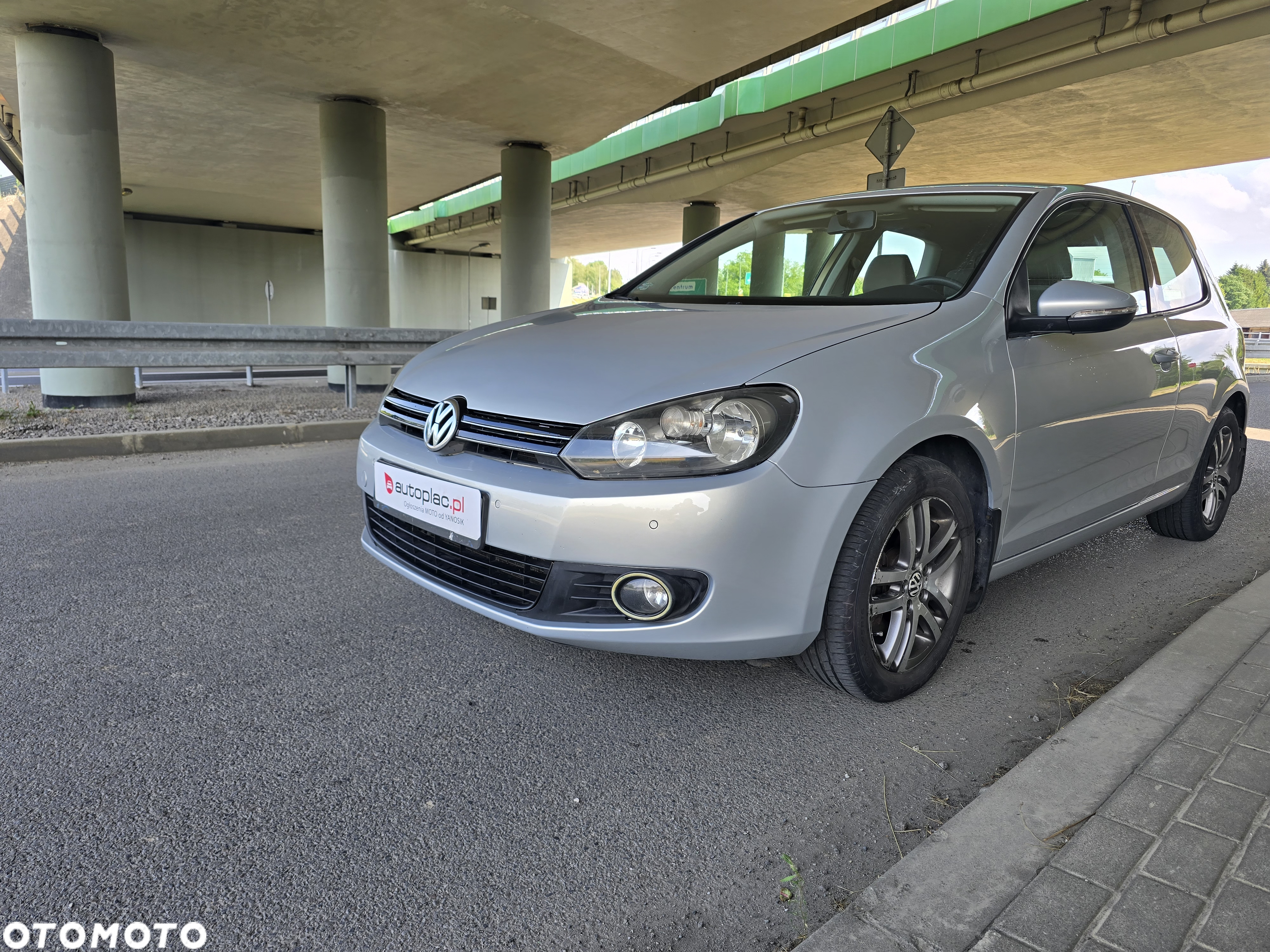 Volkswagen Golf VII 1.4 TSI BMT Comfortline - 2