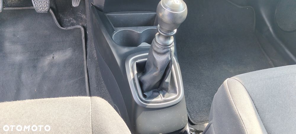 Toyota Yaris 1.5 Active - 5
