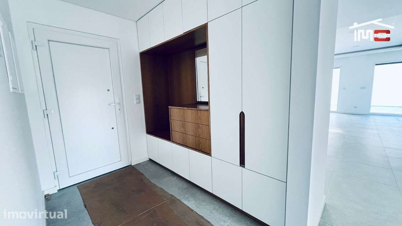 Encantadora moradia, isolada T5 no Alto Estanqueiro - Grande imagem: 3/39
