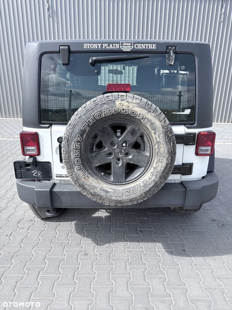 Jeep Wrangler - 5