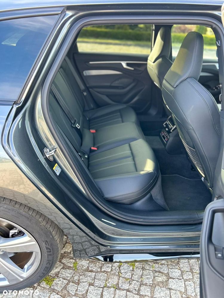 Audi A6 Avant 40 TDI S tronic S line - 32