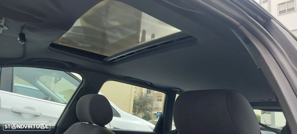 Audi A4 Avant 1.9 TDI Attraction - 9