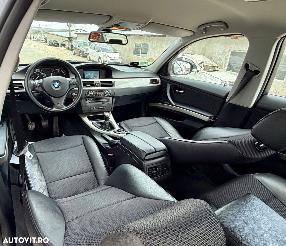 BMW Seria 3 320d DPF Edition Exclusive - 33