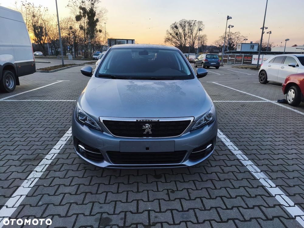 Peugeot 308 1.2 PureTech Allure S&S EAT8 - 2