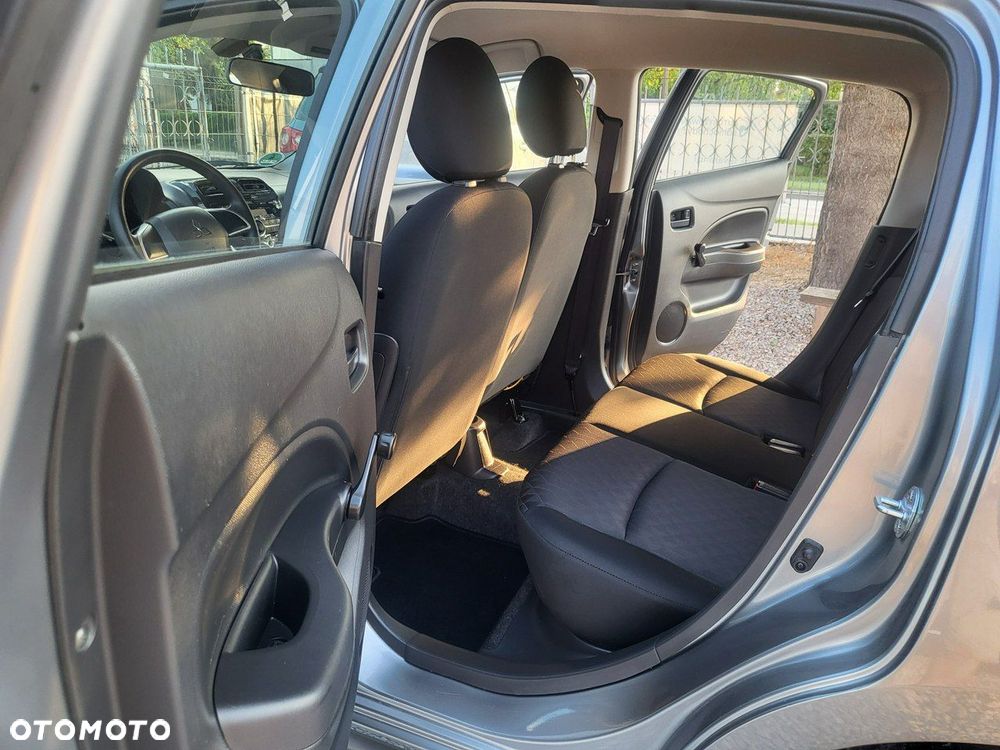 Mitsubishi Space Star - 15