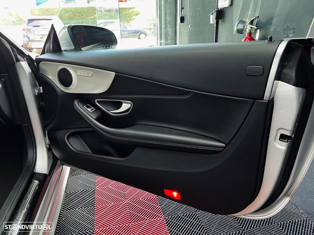 Mercedes-Benz C 220 d Cabrio AMG Line - 48