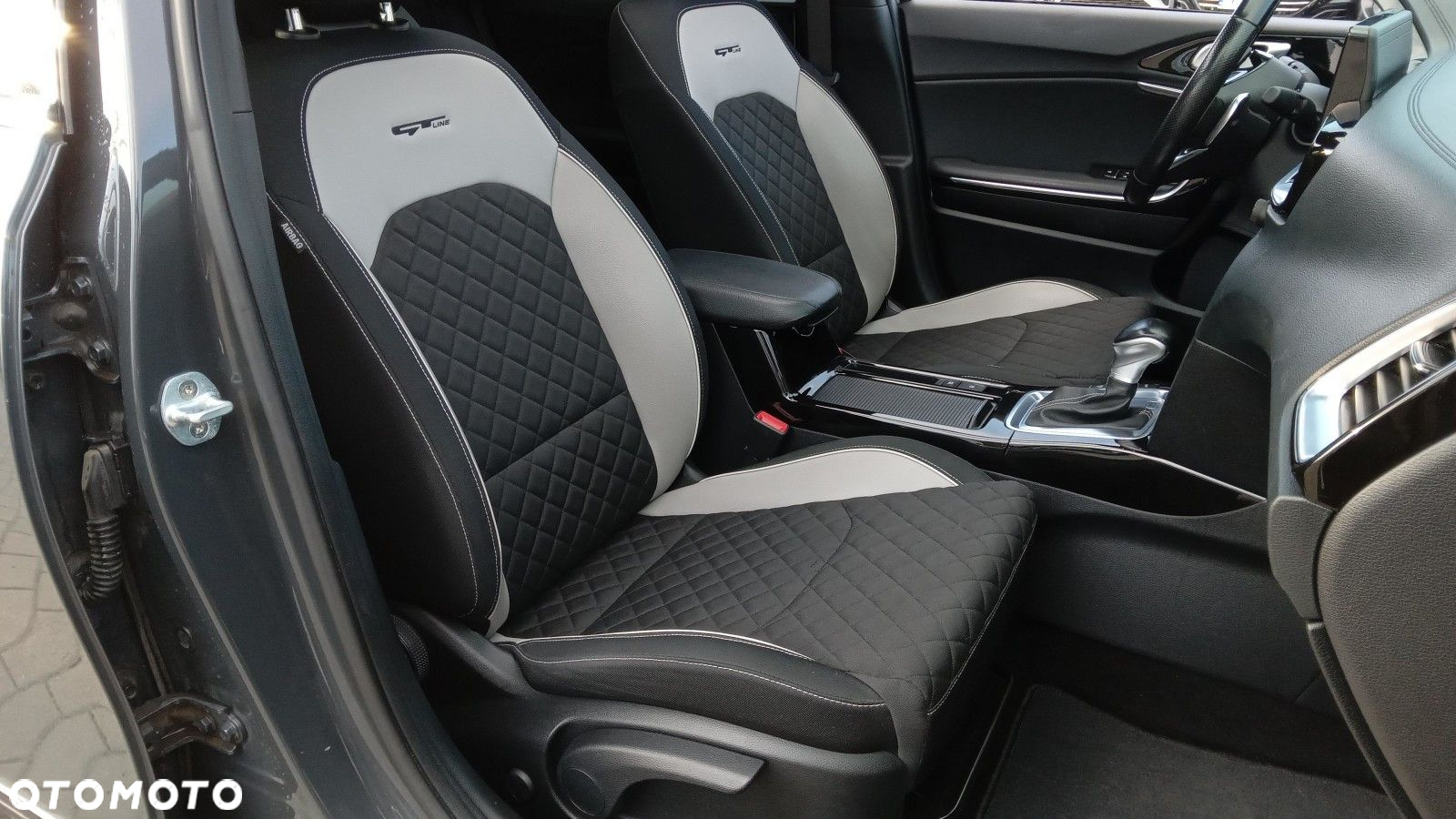 Kia ProCeed - 27