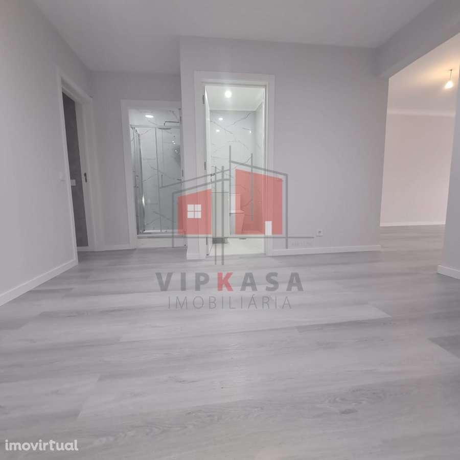 Apartamento T2 em Quarteira (Remodelado) - Grande imagem: 4/9