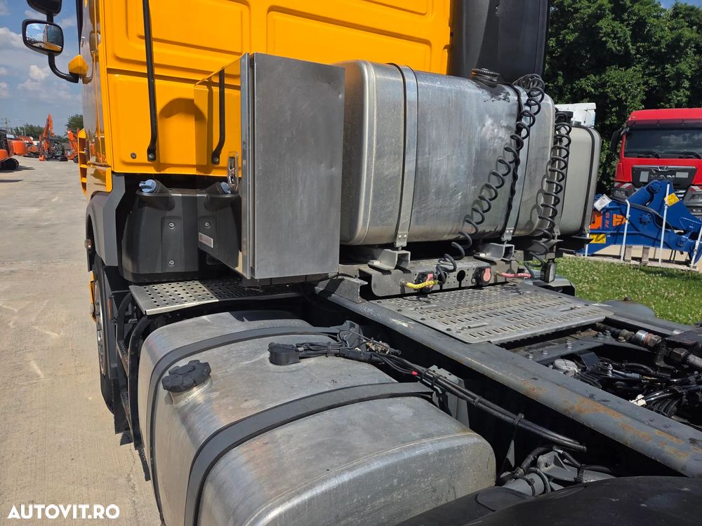 DAF XF 530 6x4, 2021, 370.795km, FULL OPTION, cutie AUTOMATA+RETARDER, Aer cond STATIONARE, FRIGIDER, proiectoare, girofar, kit basculare, 2 x 600l, Masa totala 78t, rulat doar in GERMANIA, STARE FOARTE BUNA, posibil leasing 4 ani-PROMOTIE 52.900 EUR+Tva - 11