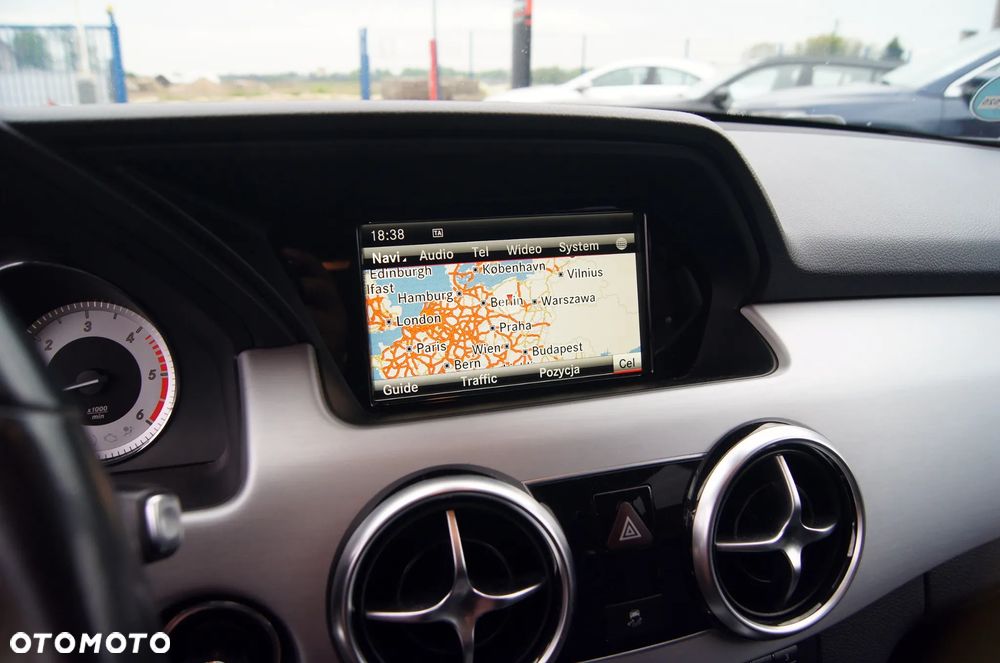 Mercedes-Benz GLK 220 CDI DPF BlueEFFICIENCY 7G-TRONIC - 17