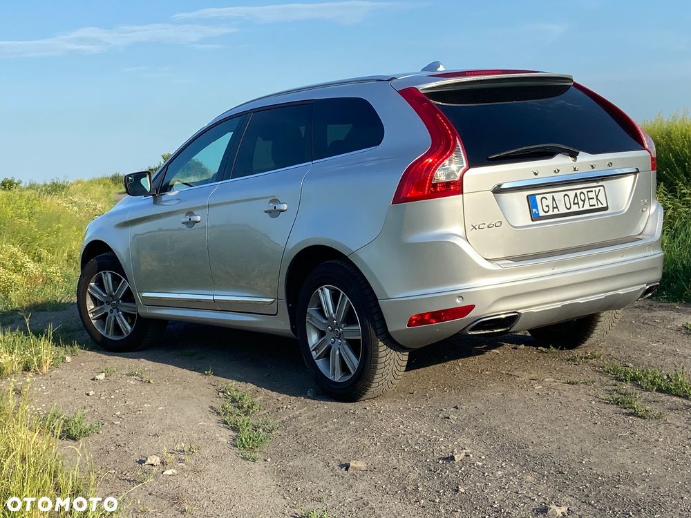 Volvo XC 60 T5 AWD Inscription - 6
