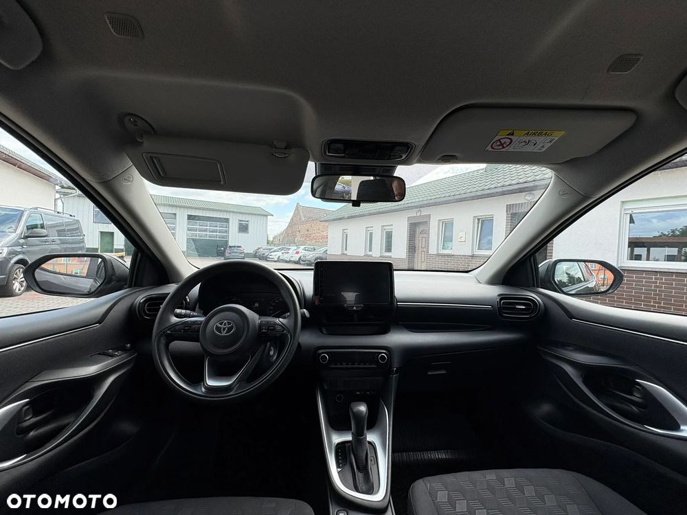 Toyota Yaris - 18