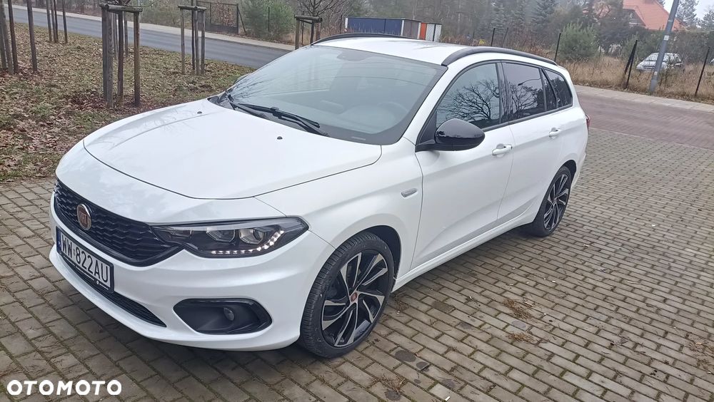 Fiat Tipo 1.4 T-Jet S-Design - 1