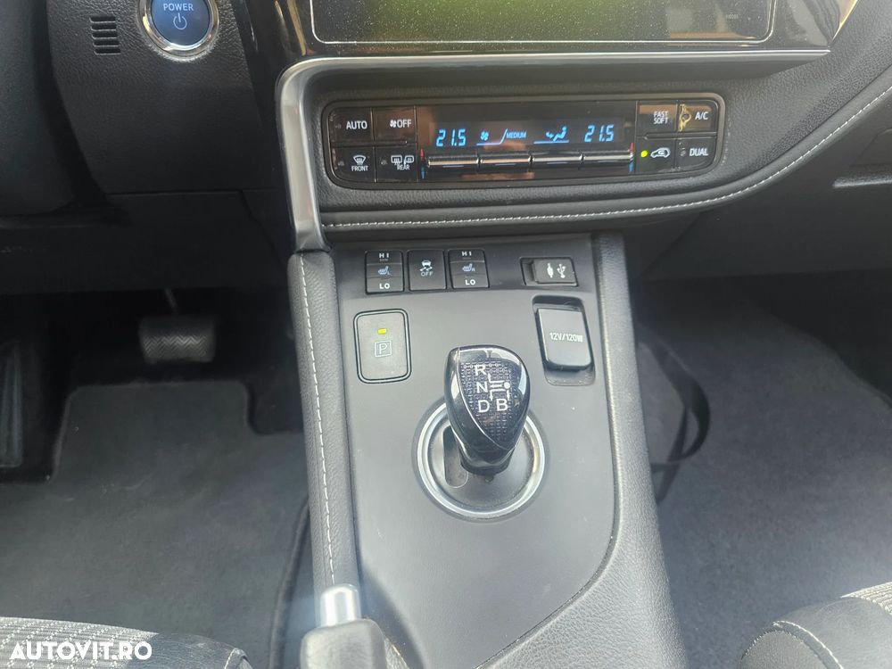 Toyota Auris 1.8 VVT-i Automatik Executive - 11